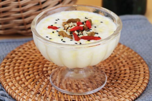 Leche y Huevo con Arroz Glutinoso Fermentado